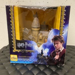 *RARE* Harry Potter Hogwarts Castle Illuminated Collectible